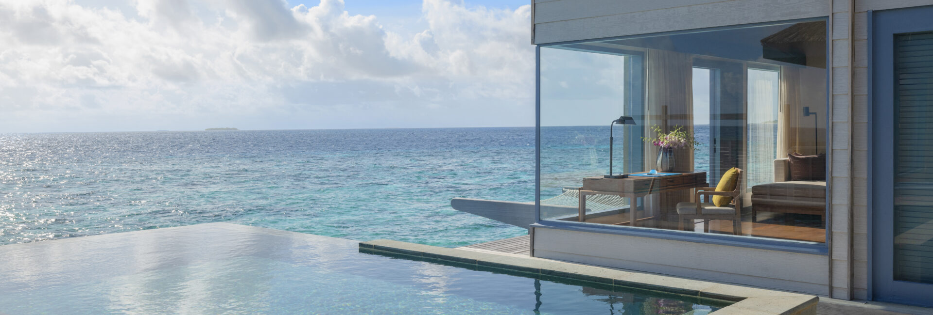 The Hacyon I Overwater Villa with Pool