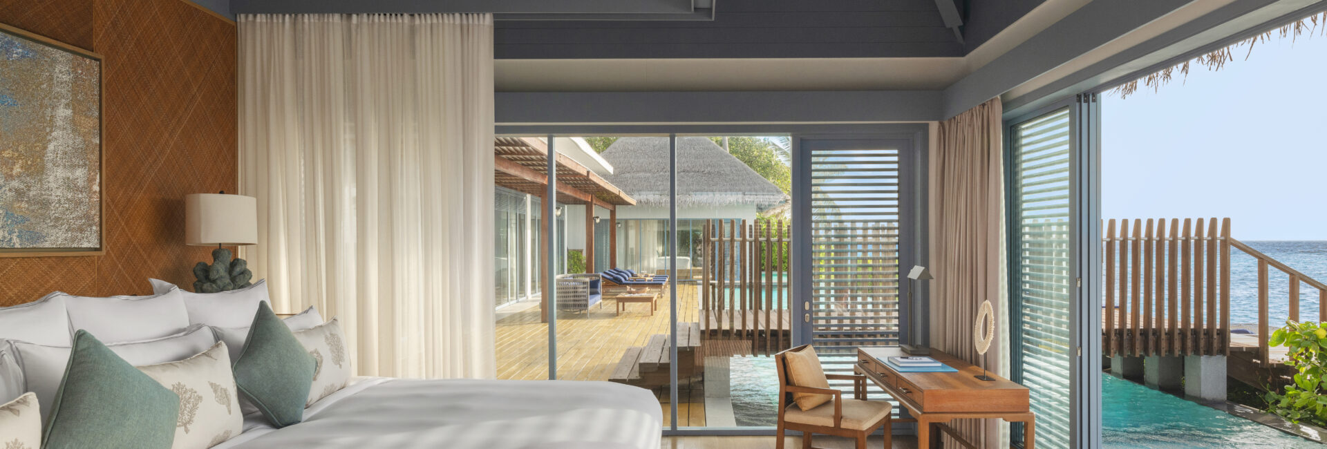 The-Hacyon_Grand_Estate_Master_Bedroom