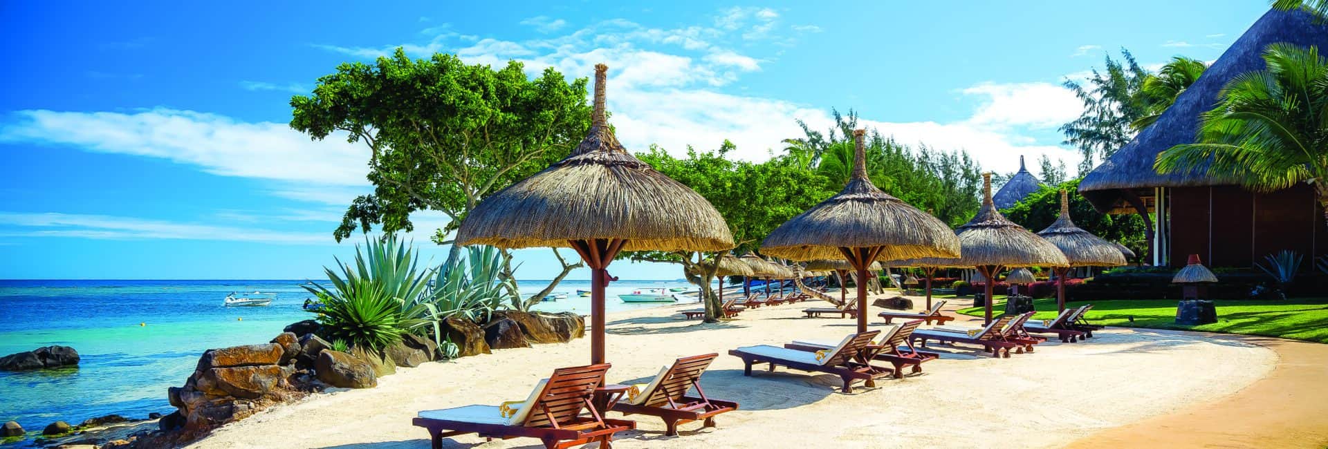 Oberoi_Mauritius_Main_Beach_View