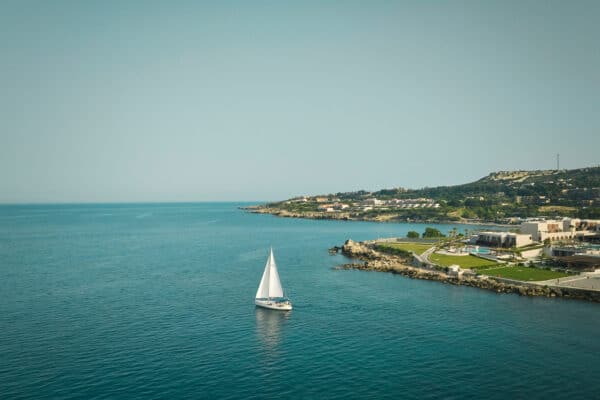 Elissa Rhodes ER_RHO_Elissa_Lifestyle_Aerial_Sailing